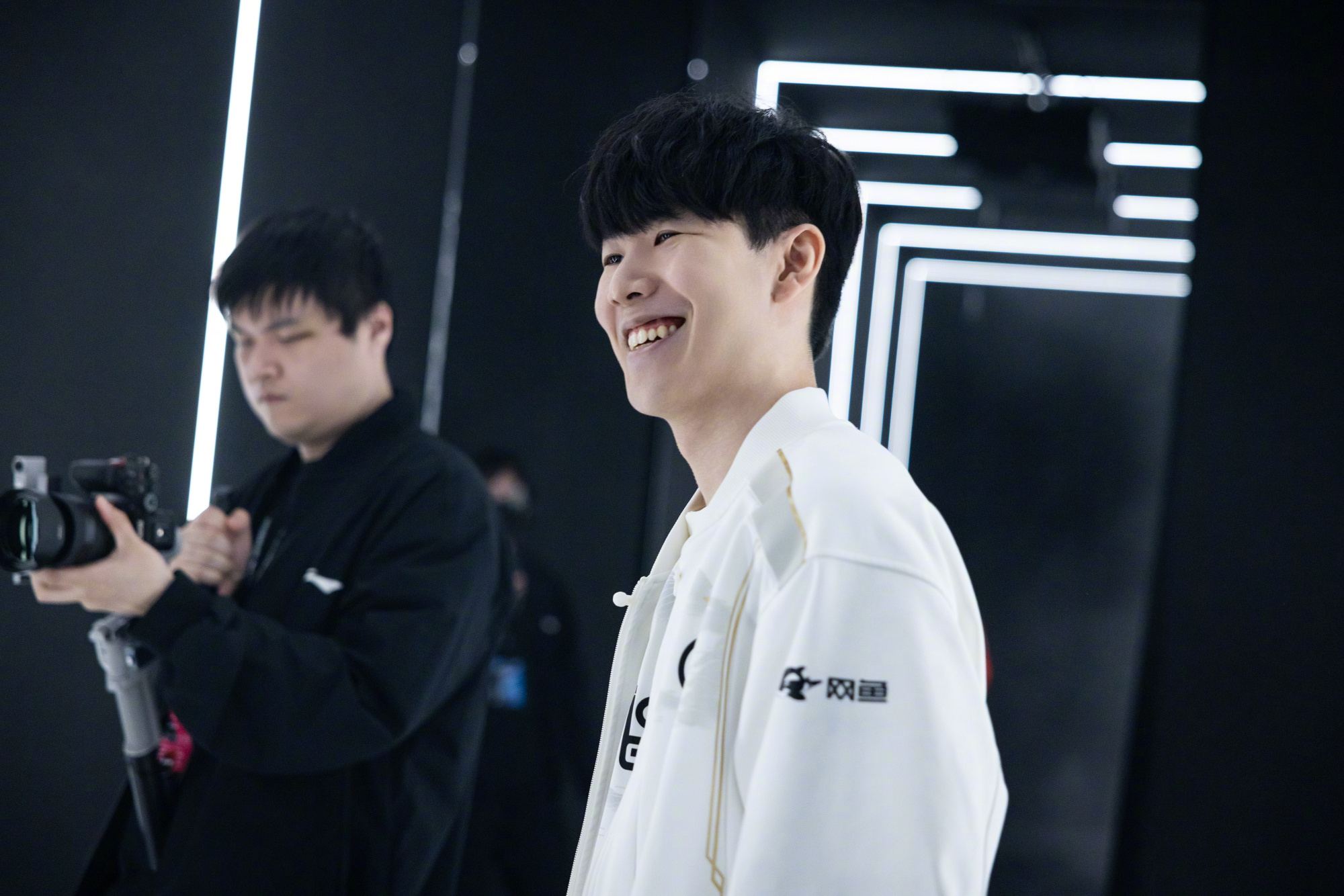 TheShy在热火比赛中领先优势明显，爆冷引发热议！比赛高潮迭起的简单介绍-九游手游平台